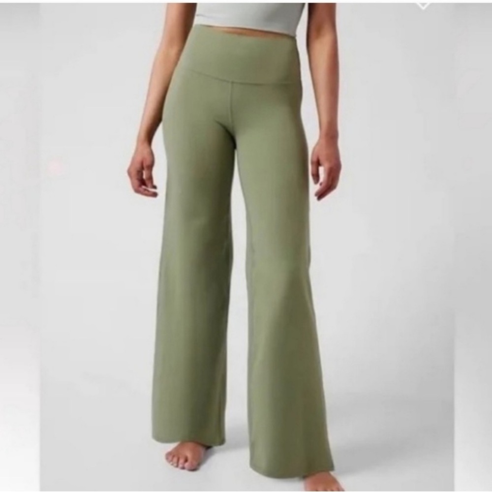 ATHLETA Elation Wide Leg Leggings Olive Green Size Large NWOT